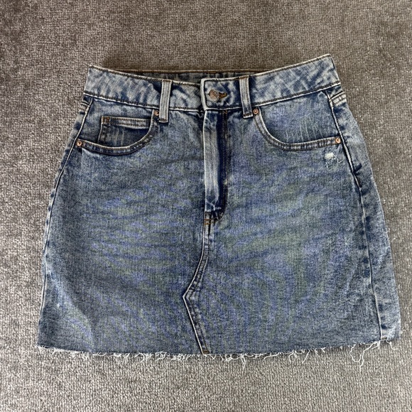 wild fable Dresses & Skirts - Wild Fable Blue Jean Denim Mini Skirt Distressed Womens 8